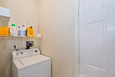 329 E Sherwood Boulevard, Big Bear City, CA 92314 - Photo 19