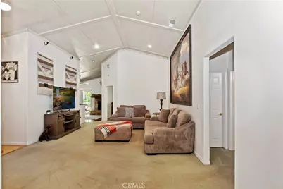 329 E Sherwood Boulevard, Big Bear City, CA 92314 - Photo 5