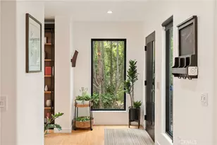 13082 Blairwood Dr, Studio City, CA 91604 - Photo 9