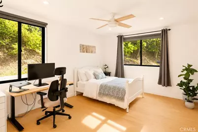 13082 Blairwood Drive, Studio City, CA 91604 - Photo 23