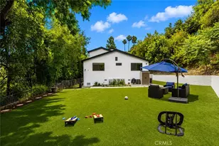 13082 Blairwood Dr, Studio City, CA 91604 - Photo 37
