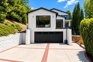 13082 Blairwood Dr, Studio City, CA 91604 - Photo 3