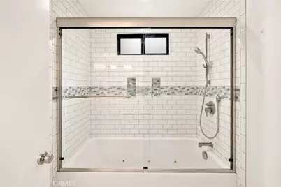 13082 Blairwood Drive, Studio City, CA 91604 - Photo 27