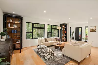 13082 Blairwood Drive, Studio City, CA 91604 - Photo 11