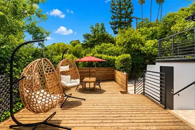 13082 Blairwood Drive, Studio City, CA 91604 - Photo 5