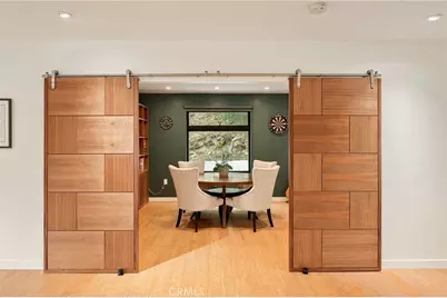 13082 Blairwood Drive, Studio City, CA 91604 - Photo 21