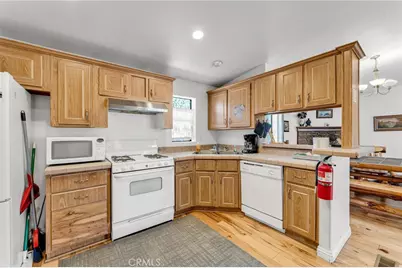 1124 W Country Club Boulevard, Big Bear City, CA 92314 - Photo 11