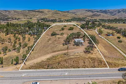 8709 Sierra Highway, Agua Dulce, CA 91390 - Photo 31