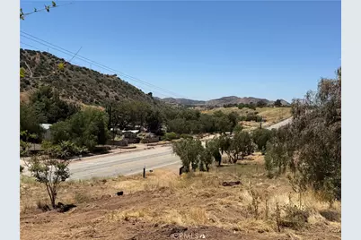 8709 Sierra Highway, Agua Dulce, CA 91390 - Photo 17