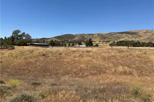 8709 Sierra Hwy, Agua Dulce, CA 91390 - Photo 13