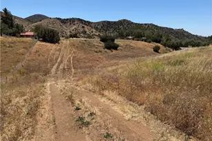 8709 Sierra Hwy, Agua Dulce, CA 91390 - Photo 15