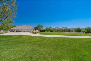 33202 Drill Rd, Agua Dulce, CA 91390 - Photo 11