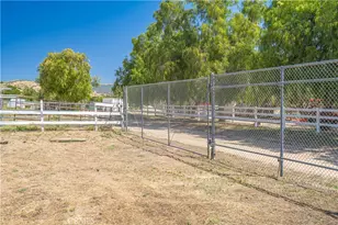 33202 Drill Rd, Agua Dulce, CA 91390 - Photo 41