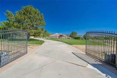 33202 Drill Road, Agua Dulce, CA 91390 - Photo 5