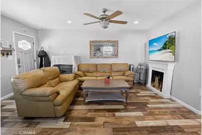 19335 Roscoe Boulevard, Northridge, CA 91324 - Photo 9