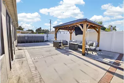 19335 Roscoe Boulevard, Northridge, CA 91324 - Photo 25