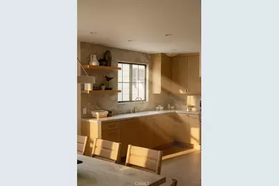13817 Valley Vista Blvd, Sherman Oaks, CA 91423 - Photo 5