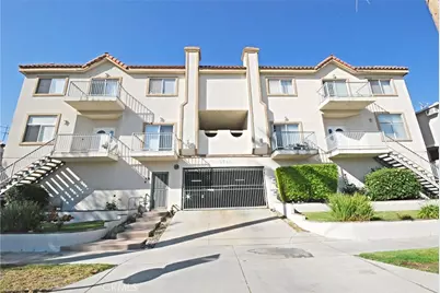 2345 Montrose Avenue #2, Montrose, CA 91020 - Photo 1
