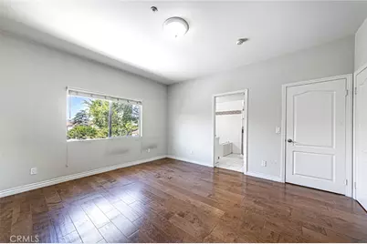2345 Montrose Avenue #2, Montrose, CA 91020 - Photo 9