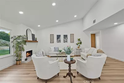 27139 Vista Encantada, Valencia, CA 91354 - Photo 11