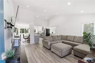 27621 Cherry Creek Dr, Valencia, CA 91354 - Photo 3