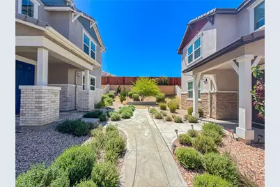 279 Galveston Lane, Palmdale, CA 93551 - Photo 3
