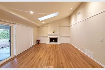 22201 Schoolcraft, Canoga Park, CA 91303 - Photo 15