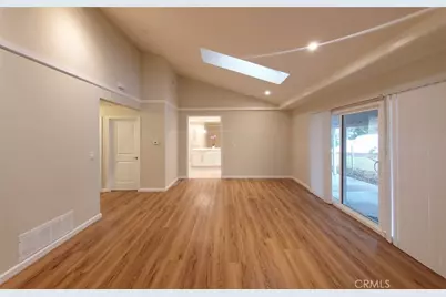 22201 Schoolcraft, Canoga Park, CA 91303 - Photo 17