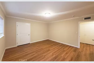 22201 Schoolcraft, Canoga Park, CA 91303 - Photo 9