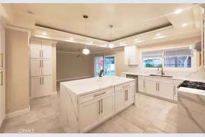 22201 Schoolcraft, Canoga Park, CA 91303 - Photo 19