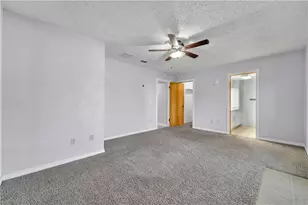 7343 Bay Ave, California City, CA 93505 - Photo 15