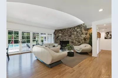 19143 Marilla, Northridge, CA 91324 - Photo 7