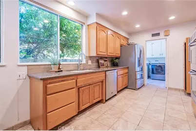 23247 Arminta St, West Hills, CA 91304 - Photo 29