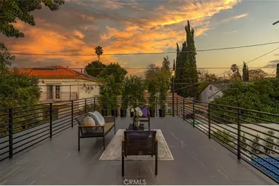 5200 Avenida Oriente, Tarzana, CA 91356 - Photo 9