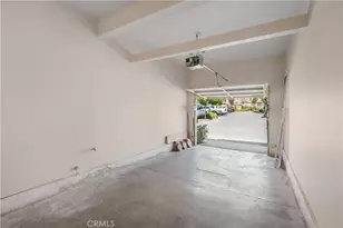 26939 Hillsborough Pkwy, Valencia, CA 91354 - Photo 21
