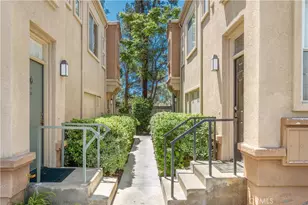 26939 Hillsborough Pkwy, Valencia, CA 91354 - Photo 3