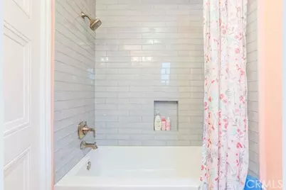 18100 Burbank #26, Tarzana, CA 91356 - Photo 23