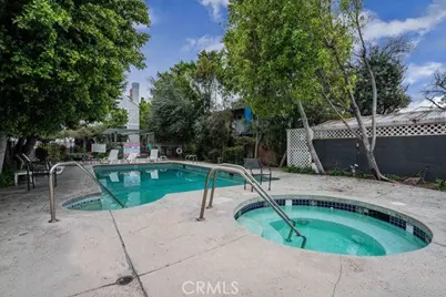 18100 Burbank #26, Tarzana, CA 91356 - Photo 31