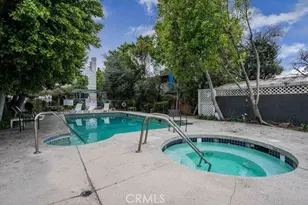 18100 Burbank, Tarzana, CA 91356 - Photo 31