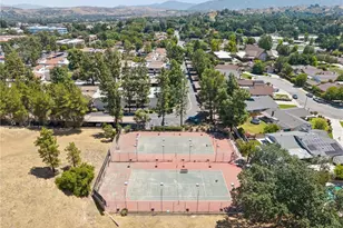 25019 Peachland Ave, Newhall, CA 91321 - Photo 25