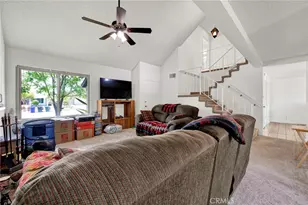 21631 Grovepark, Saugus, CA 91350 - Photo 3