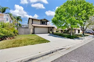 21631 Grovepark, Saugus, CA 91350 - Photo 1