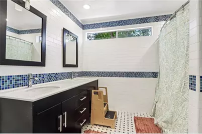 18937 Sylvan Street, Tarzana, CA 91335 - Photo 21