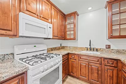 19120 Avenue Of The Oaks #A, Newhall, CA 91321 - Photo 19