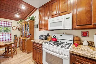 19120 Ave Of The Oaks, Newhall, CA 91321 - Photo 19