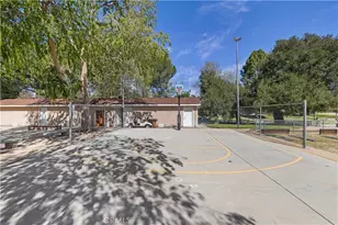 19120 Ave Of The Oaks, Newhall, CA 91321 - Photo 49