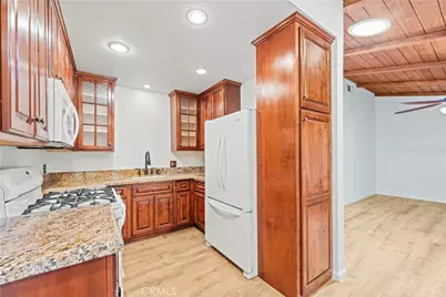 19120 Avenue Of The Oaks #A, Newhall, CA 91321 - Photo 17