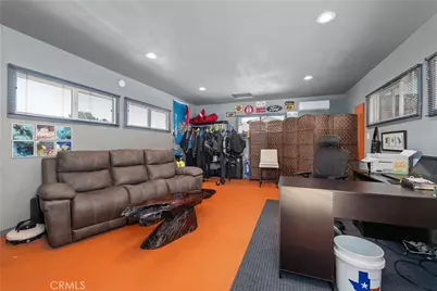 10739 Helendale, Tujunga, CA 91042 - Photo 29