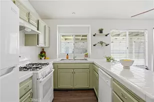 5854 Madrid Ct, Palmdale, CA 93552 - Photo 11