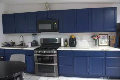 11625 Gladstone Avenue, Sylmar, CA 91342 - Photo 23